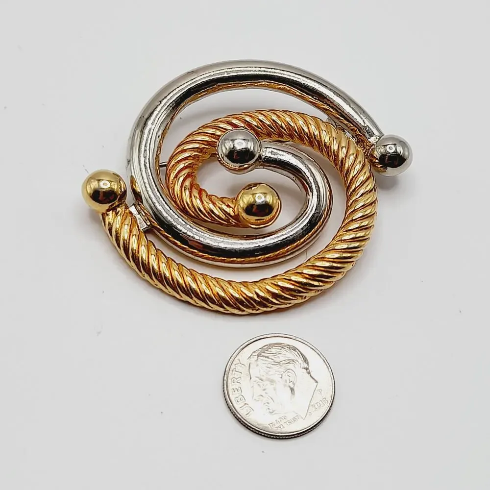 Vintage this brooch